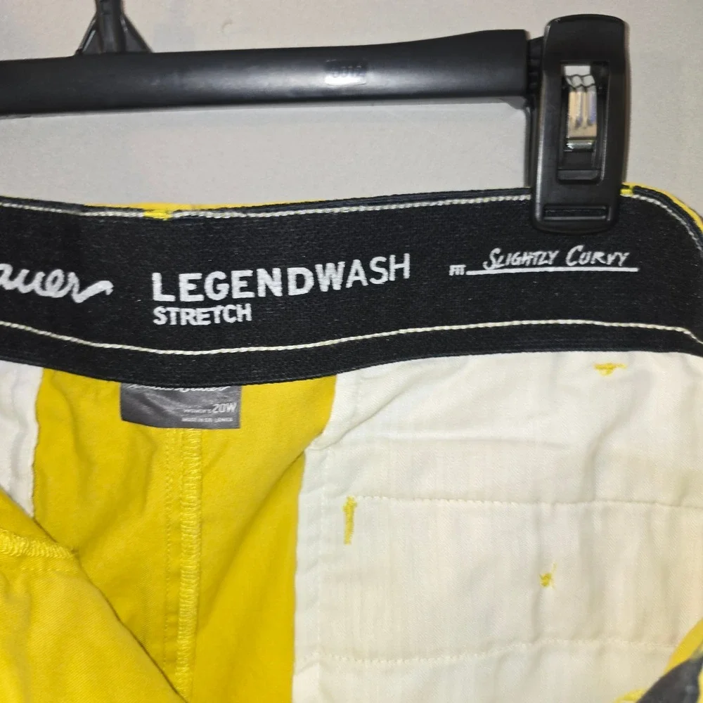 Eddie Bauer Legend Wash Stretch Shorts 20W Womens Yellow Slightly Curvy Plus NEW